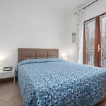 Apartman Front *